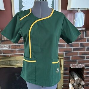 NFL Green Bay Packers poly/cotton scrub jersey top size XS  ~ worn once ~